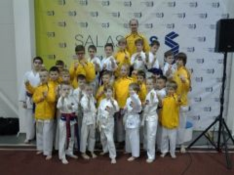 Karatē kluba "Tīģeri" audzēkņi gūst panākumus "Salaspils Cup 2015"