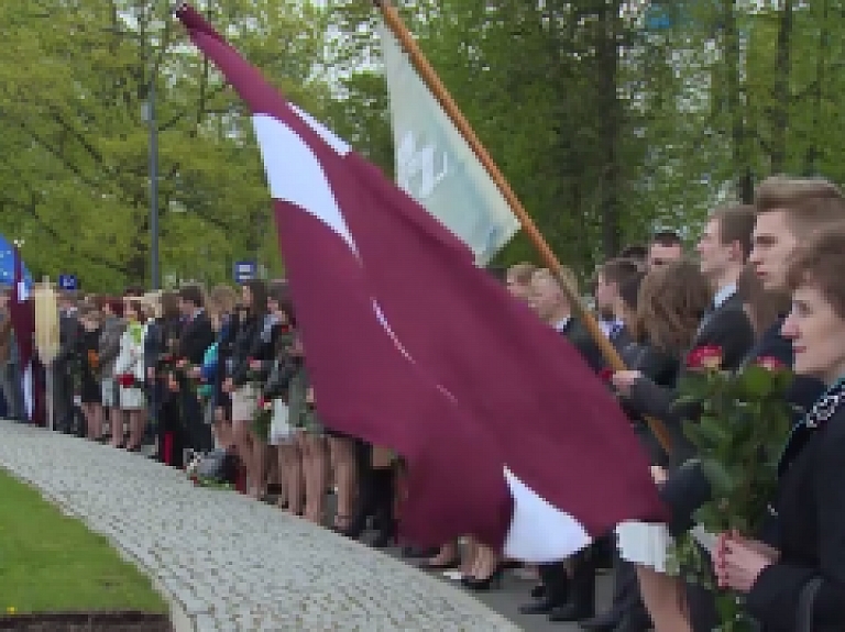 Latgales Reģionālā TV: Rēzeknes 12.klašu skolēniem pēdējā skolas diena