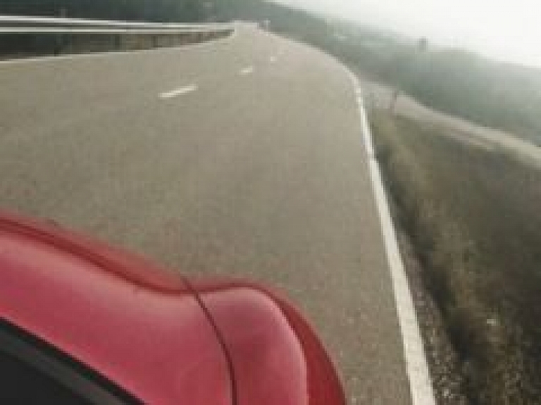 Uz Bauskas ceļa sākas seguma atjaunošanas darbi