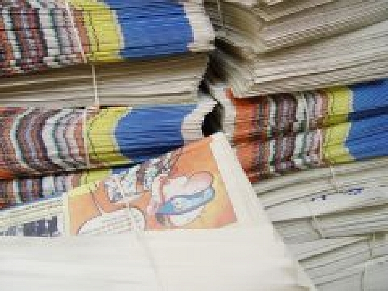 Valkas bibliotēkā līdz oktobra beigām pieņem makulatūru