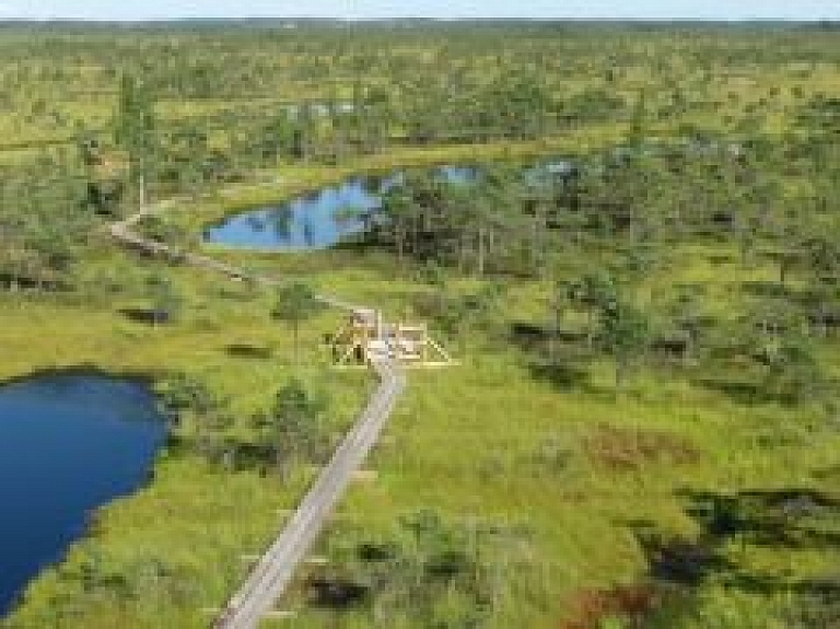 Pievadceļa remonta dēļ uz laiku slēgta Lielā Ķemeru tīreļa laipas taka