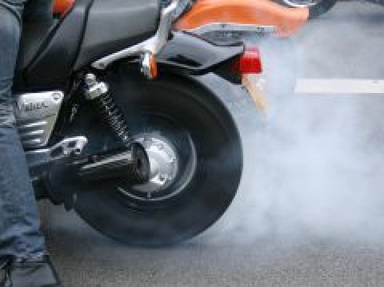 Salacgrīvas novadā avārijā cietis motociklists