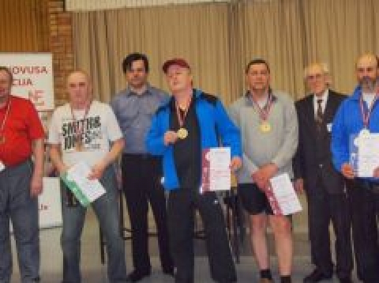 Jēkabpilietis triumfē LR čempionātu finālos novusā