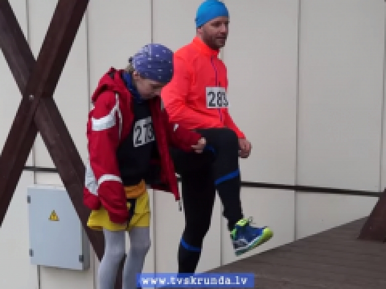 Skrundas TV: Skrējiens "Skrundas pilskalns - 2015"