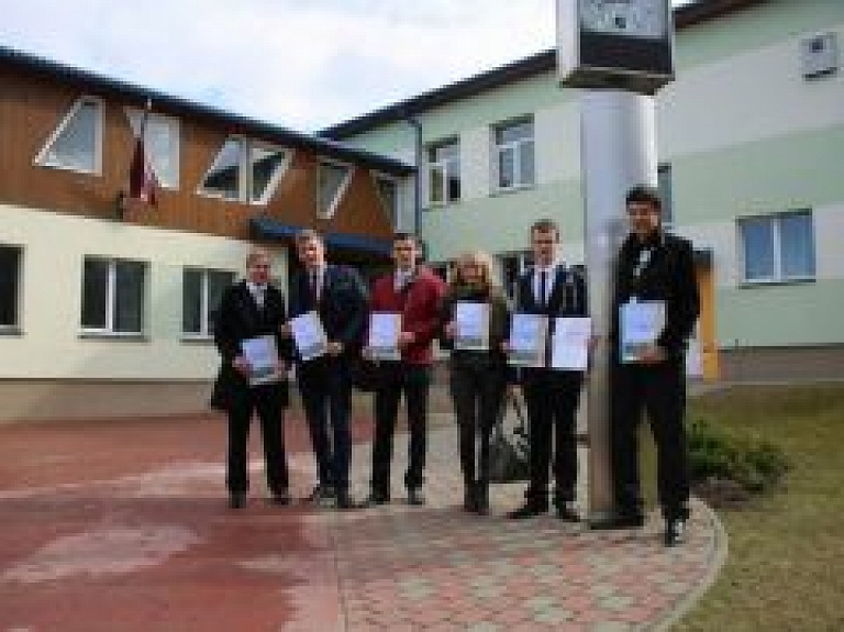 Viļakas skolēni piedalās zinātniski pētniecisko darbu lasījumos