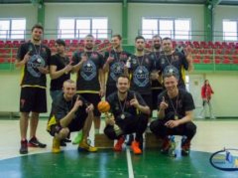 Valmieras pilsētas čempionāta basketbolā 2015.gada čempioni – "Byko"