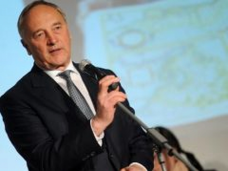 Bērziņš talkos Raunā