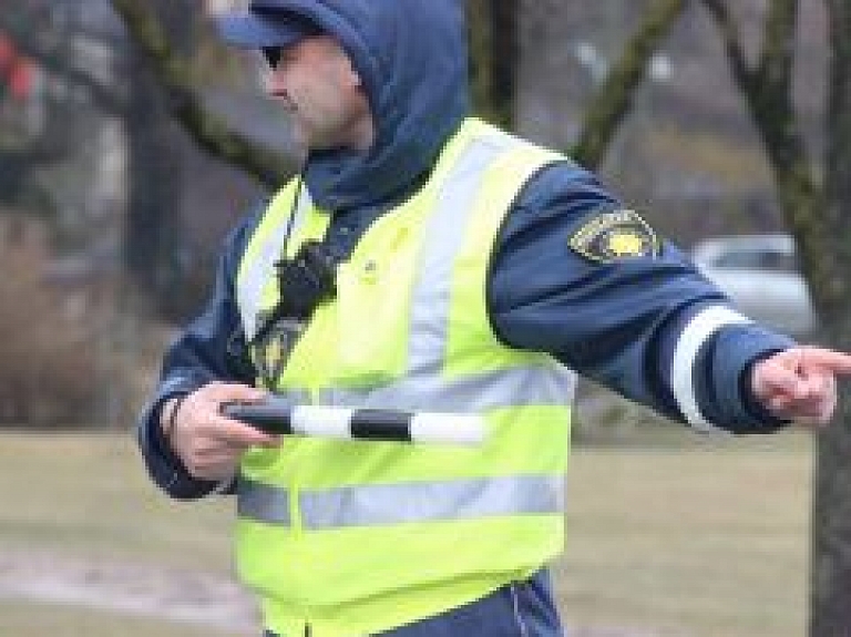 Gulbenes novadā pieķer šoferi gandrīz trīs promiļu reibumā