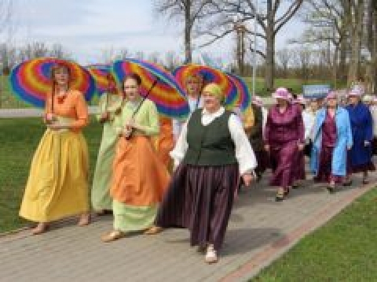 "Stalbes pavasaris" pulcē arvien vairāk dalībnieku