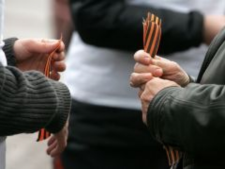 DP: Soda noteikšana par Georga lentītes demonstrēšanu ir rūpīgi jāizvērtē