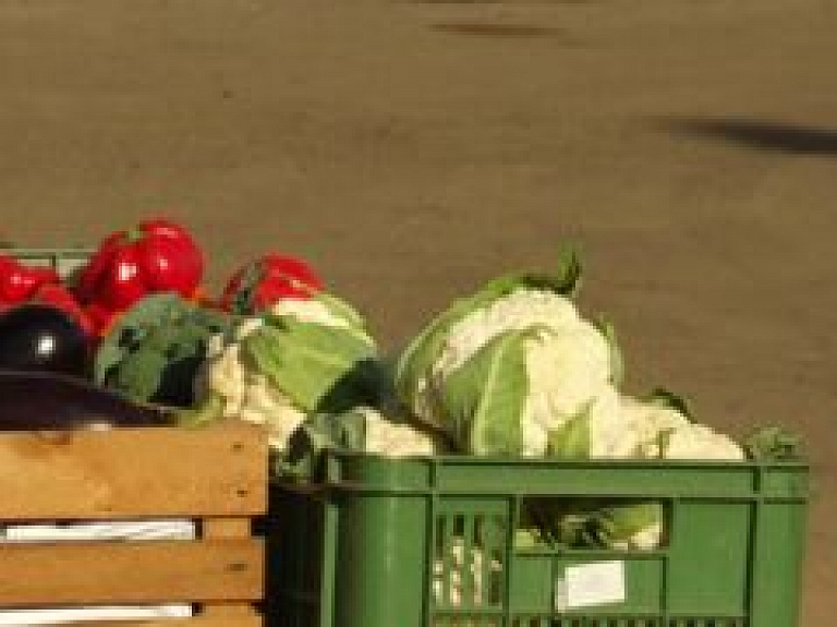 Daugavpilī jauno sezonu sāk Zemnieku produkcijas vakara tirdziņš