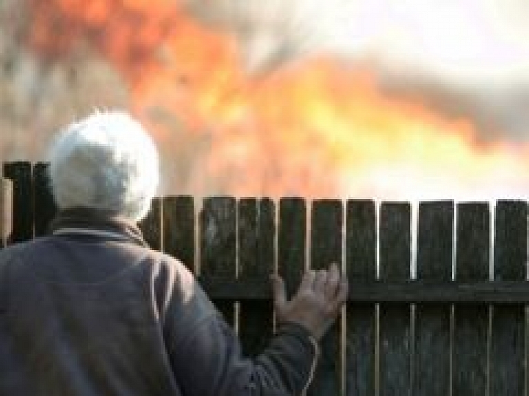 Viļakas novadā degusi kūla