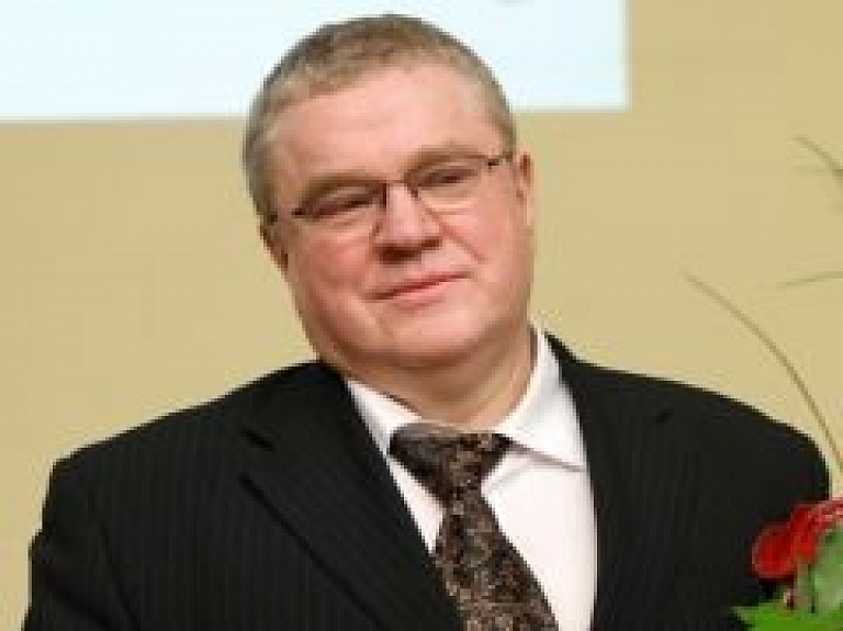 Uzskata, ka Trapiņa maksātnespēju nevar saistīta ar darbu Ikšķiles pašvaldībā