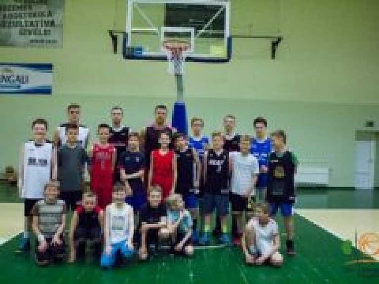 BK "Vidzemes Augstskola/Valmiera Glass" kopā ar Valmieras jauniešiem aizvada atvērto treniņu