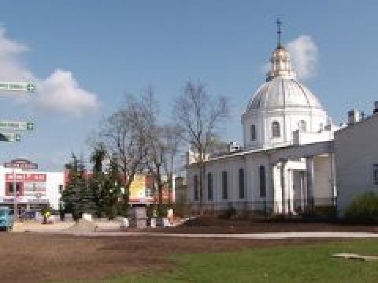 Daugavpilī rūpējas par baznīcu publiskās infrastruktūras uzlabošanu