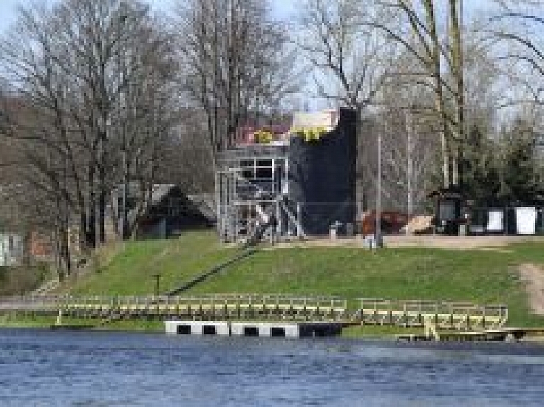 Kuldīgā rekonstruē Mārtiņsalas glābšanas staciju