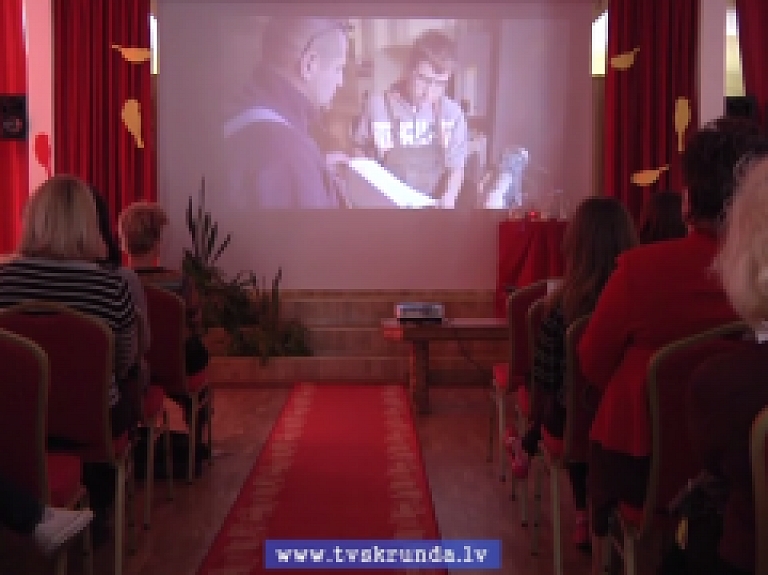 Skrundas TV: Pelčos īsteno starptautisku Inovācijas pārneses projektu