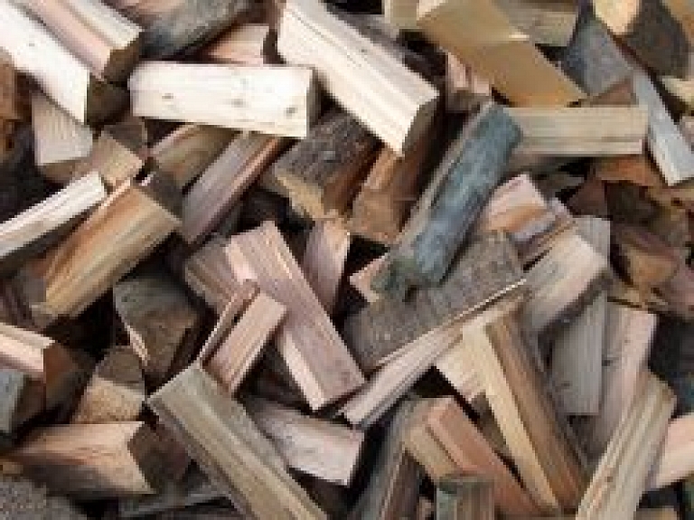 Cēsu novadā varēs pieteikties pabalstam kurināmā iegādei