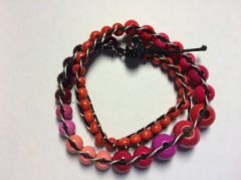 Laimes aproču izgatavošanas darbnīca