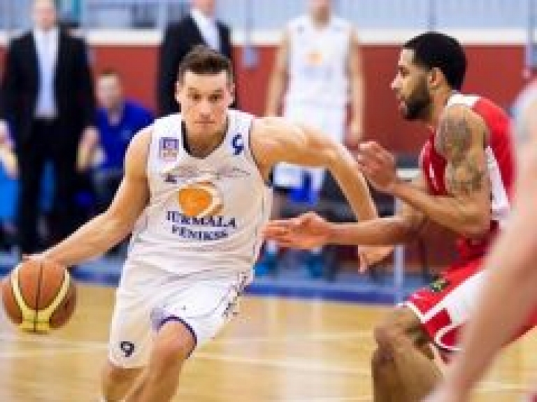 Burvela 28 punkti neglābj jēkabpiliešus trešajā play-off cīņā