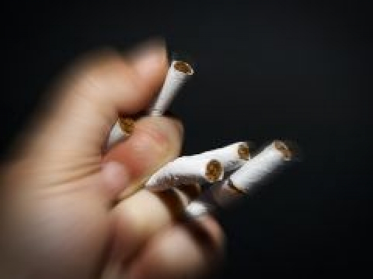 Valkā atsavina nelegālās cigaretes