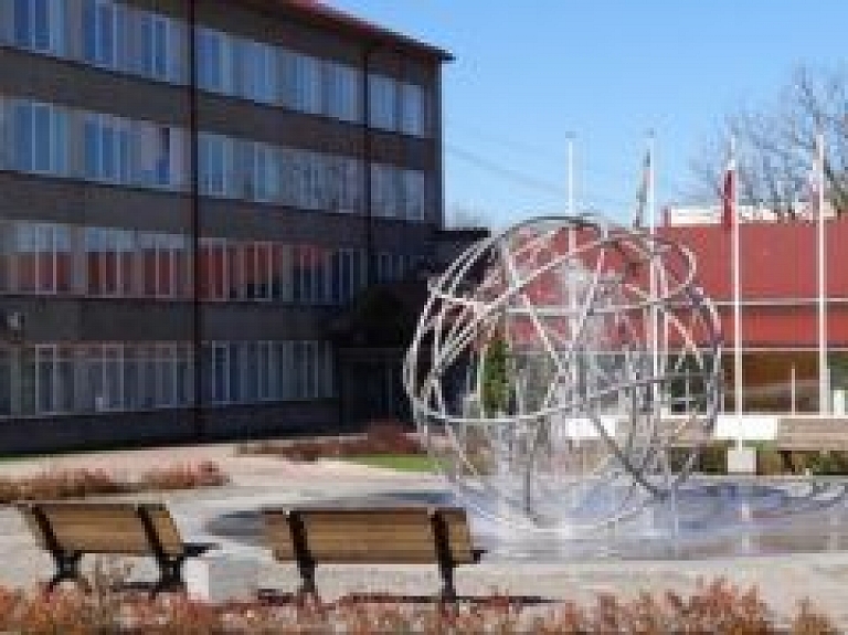 Limbažu dome uzskata, ka nav pieņemti bezatbildīgi lēmumi saistībā ar koku nociršanu