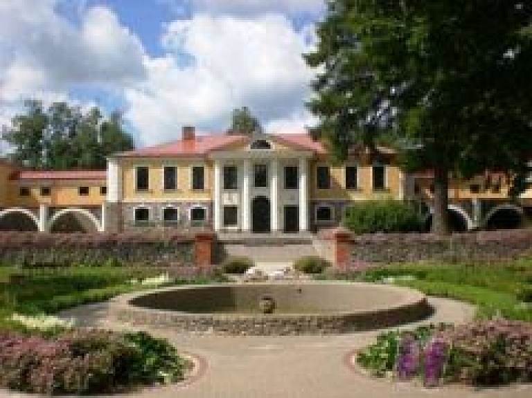 Vecpiebalgas muižā notiks informatīvais seminārs tūrisma uzņēmējiem