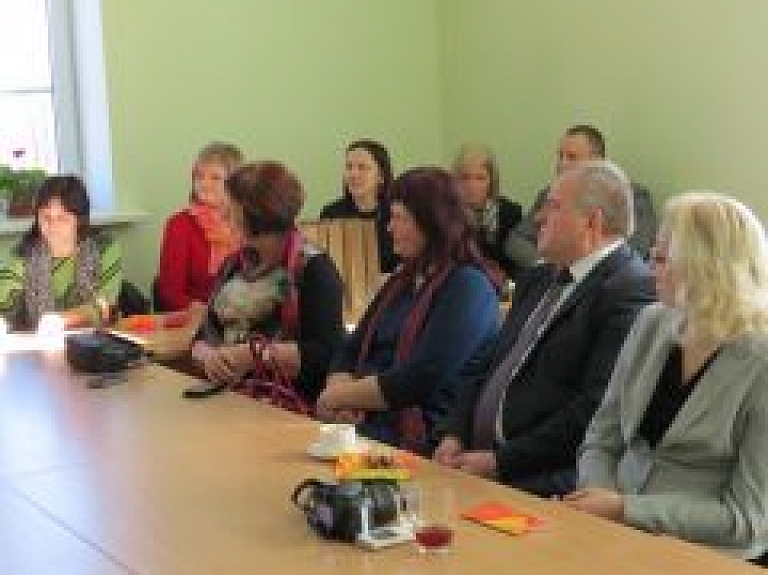Alojas novada uzņēmēji un pašvaldības pārstāvji viesojās Līvānu novadā