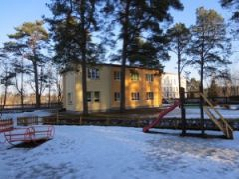 Atbalsta PII "Vāverīte" piebūves būvniecības īstenošanu