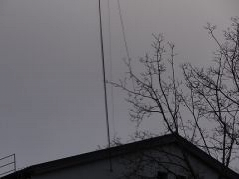 Saistībā ar spēcīgo vēju VUGD Vidzemē saņem pirmos izsaukumus