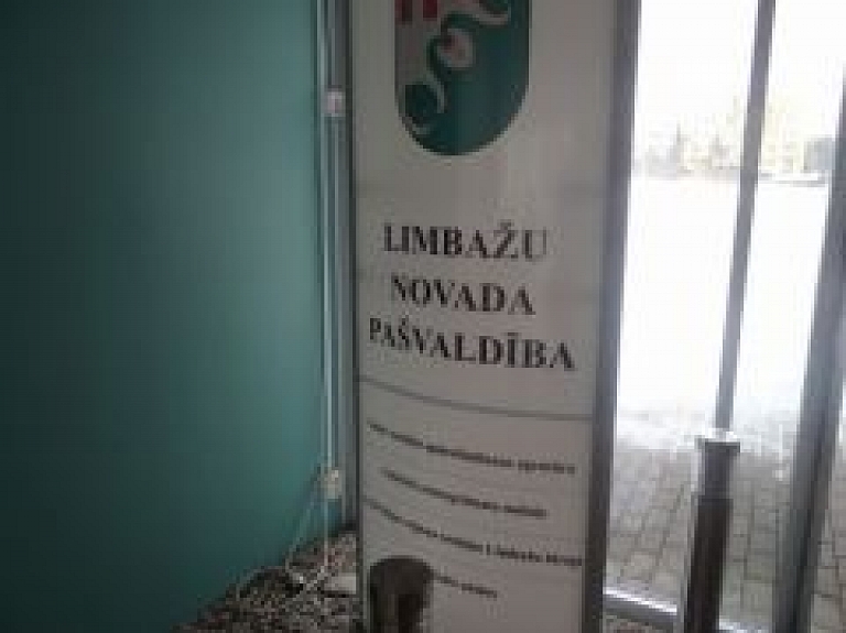 Izsludināts konkurss vēsturiskā centra ēku fasāžu un jumtu renovācijai