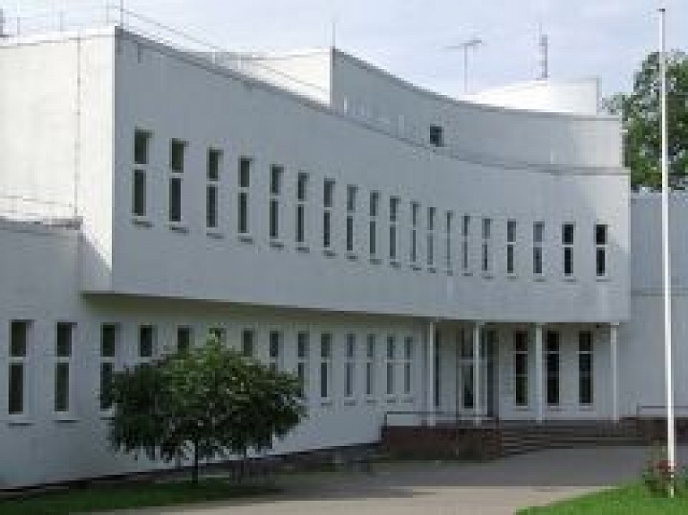 Koncertzālē "Baltais flīģelis" būs skatāma izrāde par Kārli Padegu