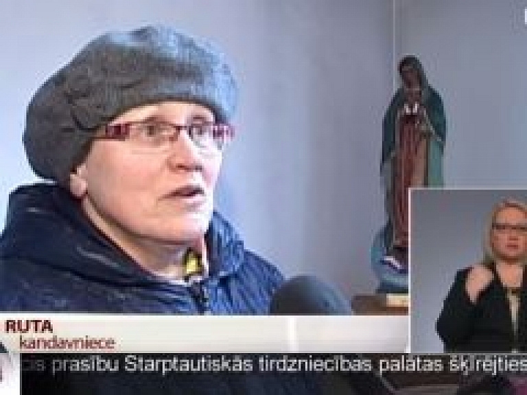 Kandavnieki vienojās simboliskā Krusta ceļā