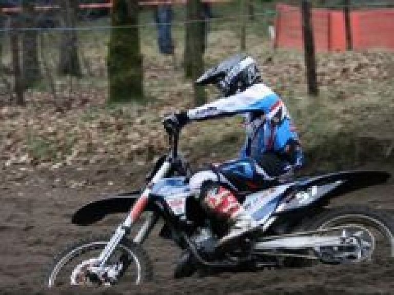 Madonietis turpina cīņu Nīderlandes čempionāta motokrosā 2.posmā