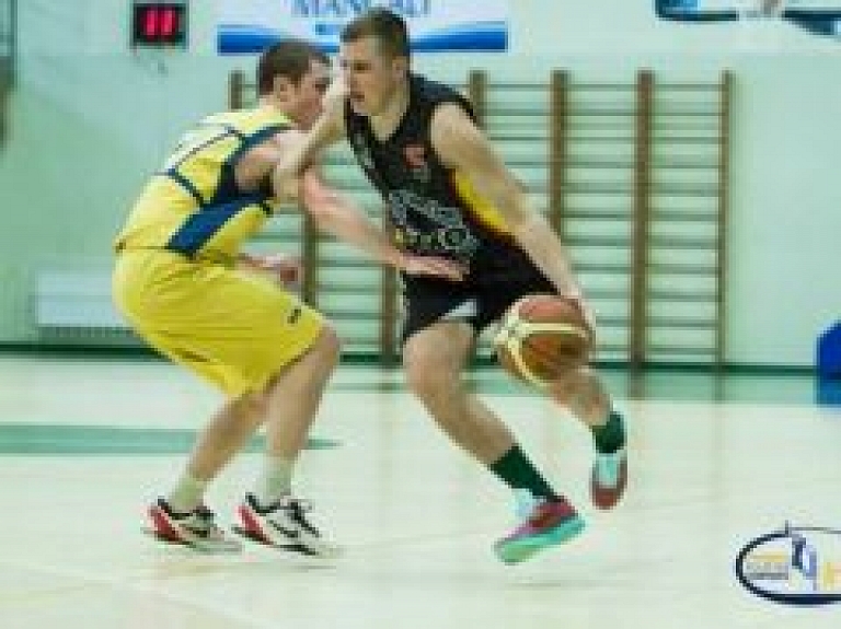 Valmieras pilsētas čempionātā basketbolā noskaidroti visi pusfinālisti