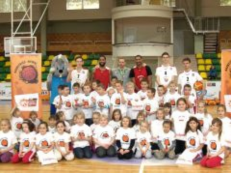 Aizvadīts "Basketbols aicina" pasākums Jēkabpilī