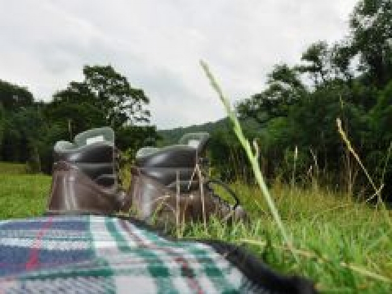 Aicina doties pārgājienā gar Amatas upi