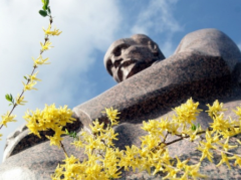 Apstiprināts projekts Raiņa un Aspazijas daiļrades iepazīšanai