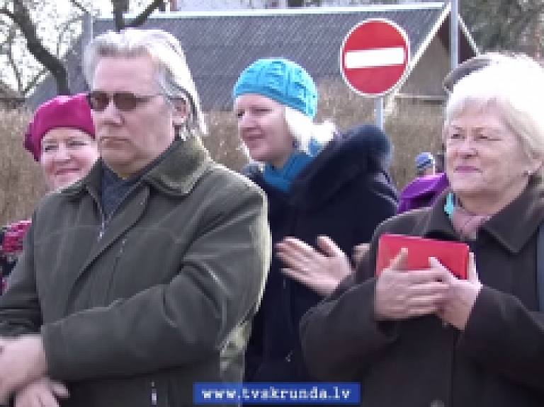 Skrundas TV: Saldū īsteno J.Rozentālam veltītu projektu