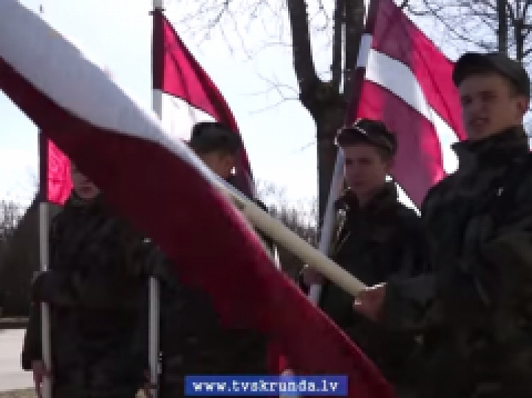 Skrundas TV: Skrundā piemin 25.marta deportāciju