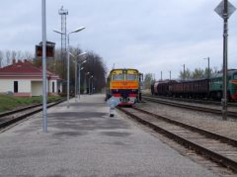 Pašvaldība Valmieras stacijā vēlas izvietot pārvietojamās tualetes
