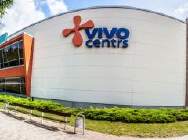 "Vivo" centrā konstatē bojājumus grīdas segumā; centru slēdz