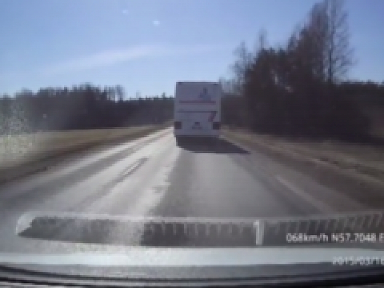 Vidzemes TV: Kā uzlabot autobusu kustību ceļa posmā Valka - Rīga