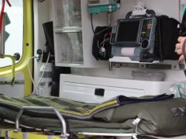Vidzemē sieviete guvusi darba traumu