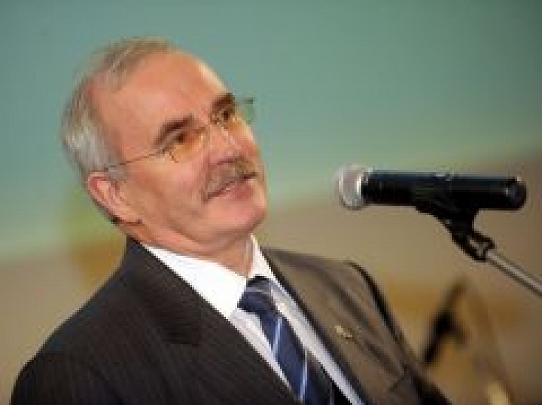 Rāviņš: Pret Salkazanovu piemērots nesamērīgs drošības līdzeklis