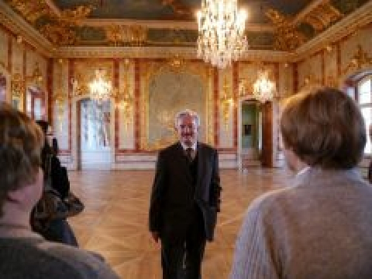 Rundāles pilij un tiltam pār Mūsu - balvas būvniecības konkursā