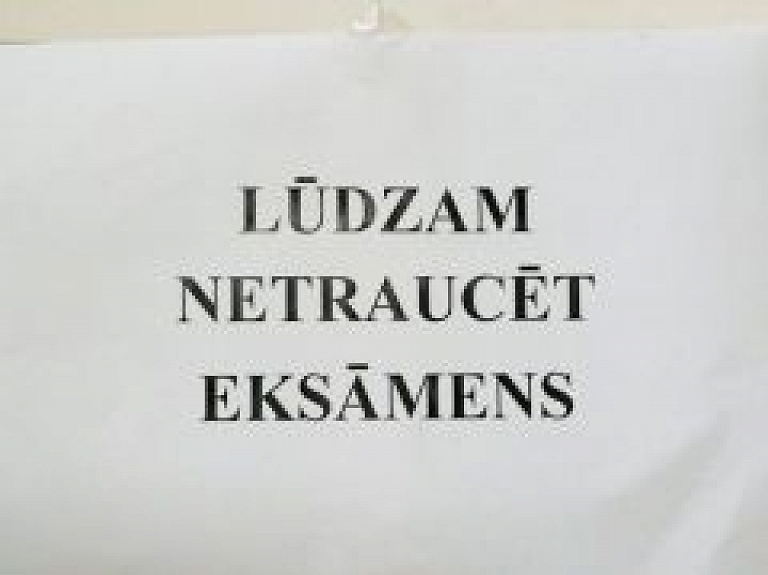 Angļu valodas eksāmens kopumā noritējis bez pārkāpumiem