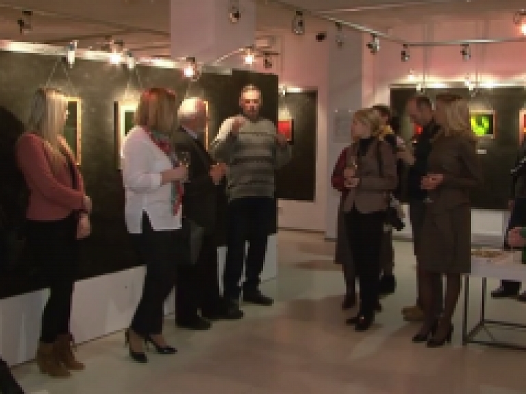 Latgales Reģionālā TV: Hologrāfijas mākslas izstāde Rēzeknē