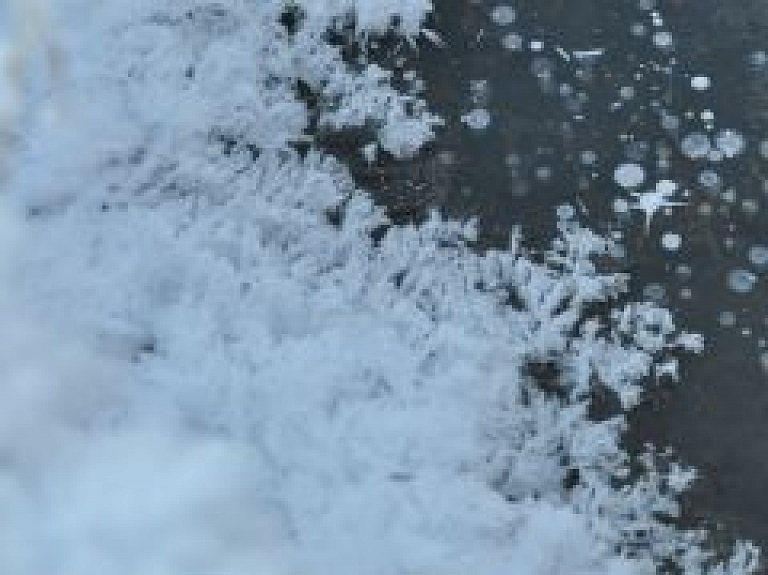 No Kūdras līdz Strazdei apledojusi Ventspils šoseja
