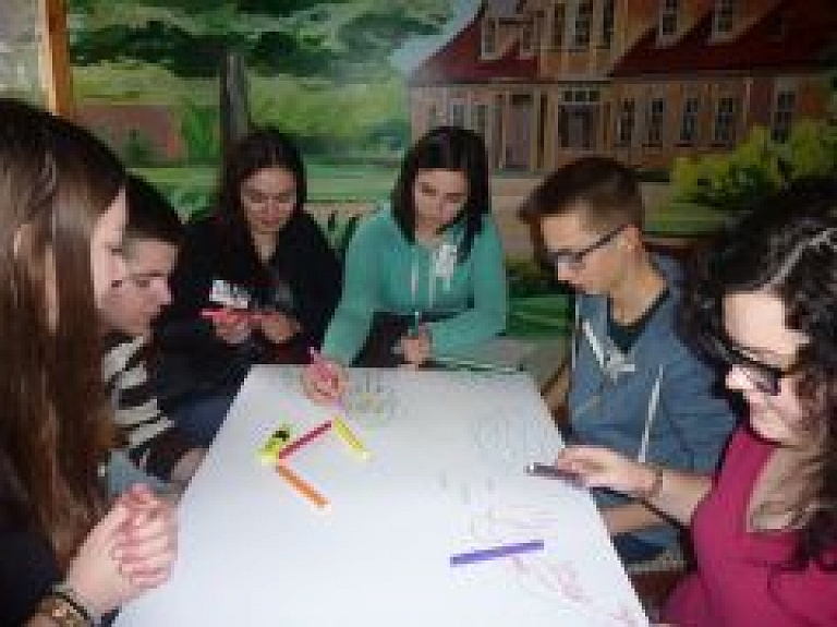 Smiltenes tehnikumā viesstudenti no Austrijas un Norvēģijas